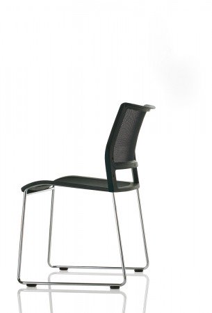 PK MEETING CHAIR schwarz geschlossen stapelbar rezykliertes PET Gestell 13mm Stahl verchromt